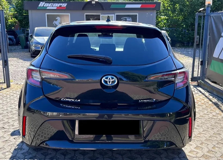 Toyota Corolla cena 87900 przebieg: 63000, rok produkcji 2020 z Góra małe 742